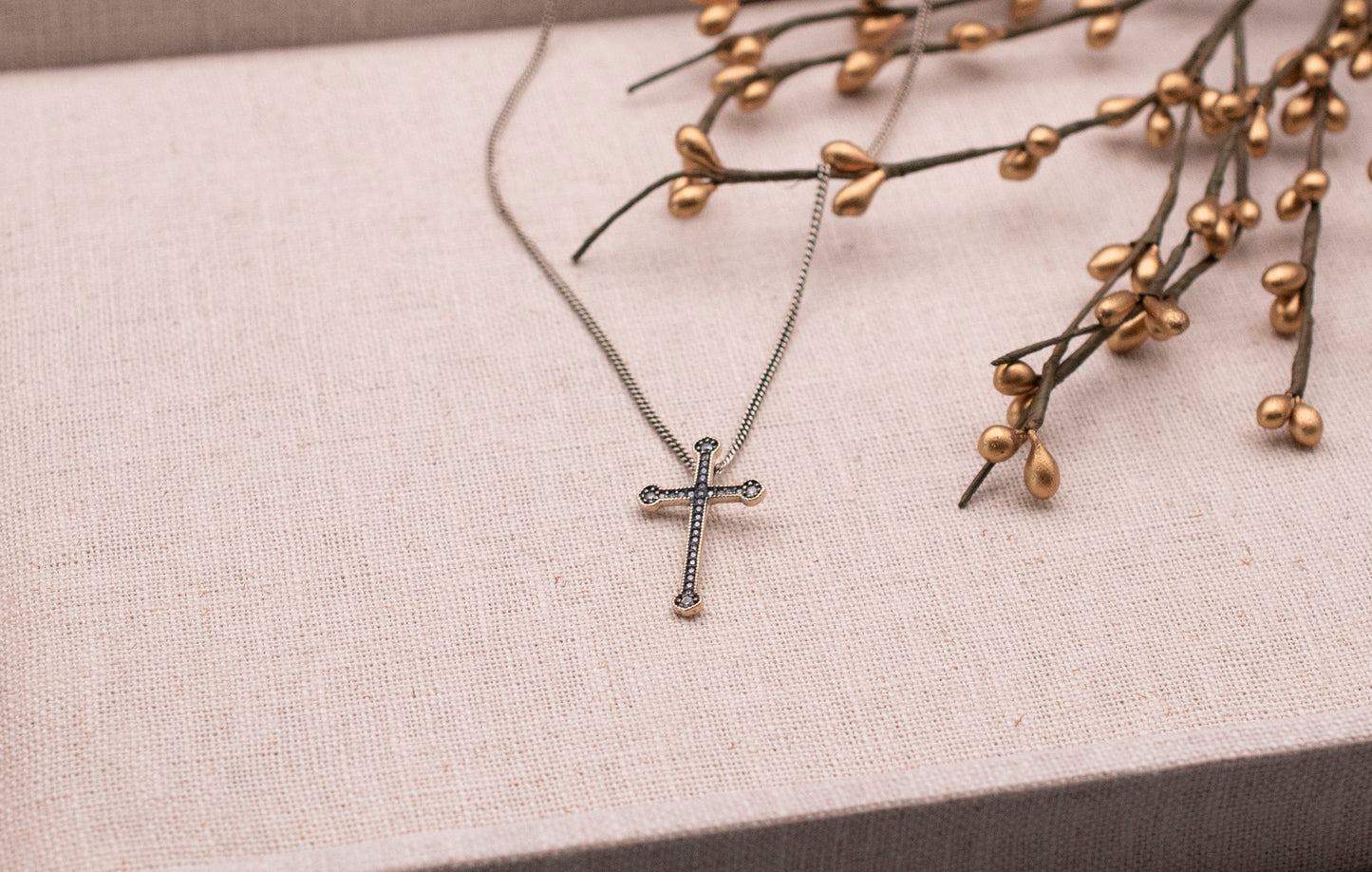 Pommy Cross Necklace