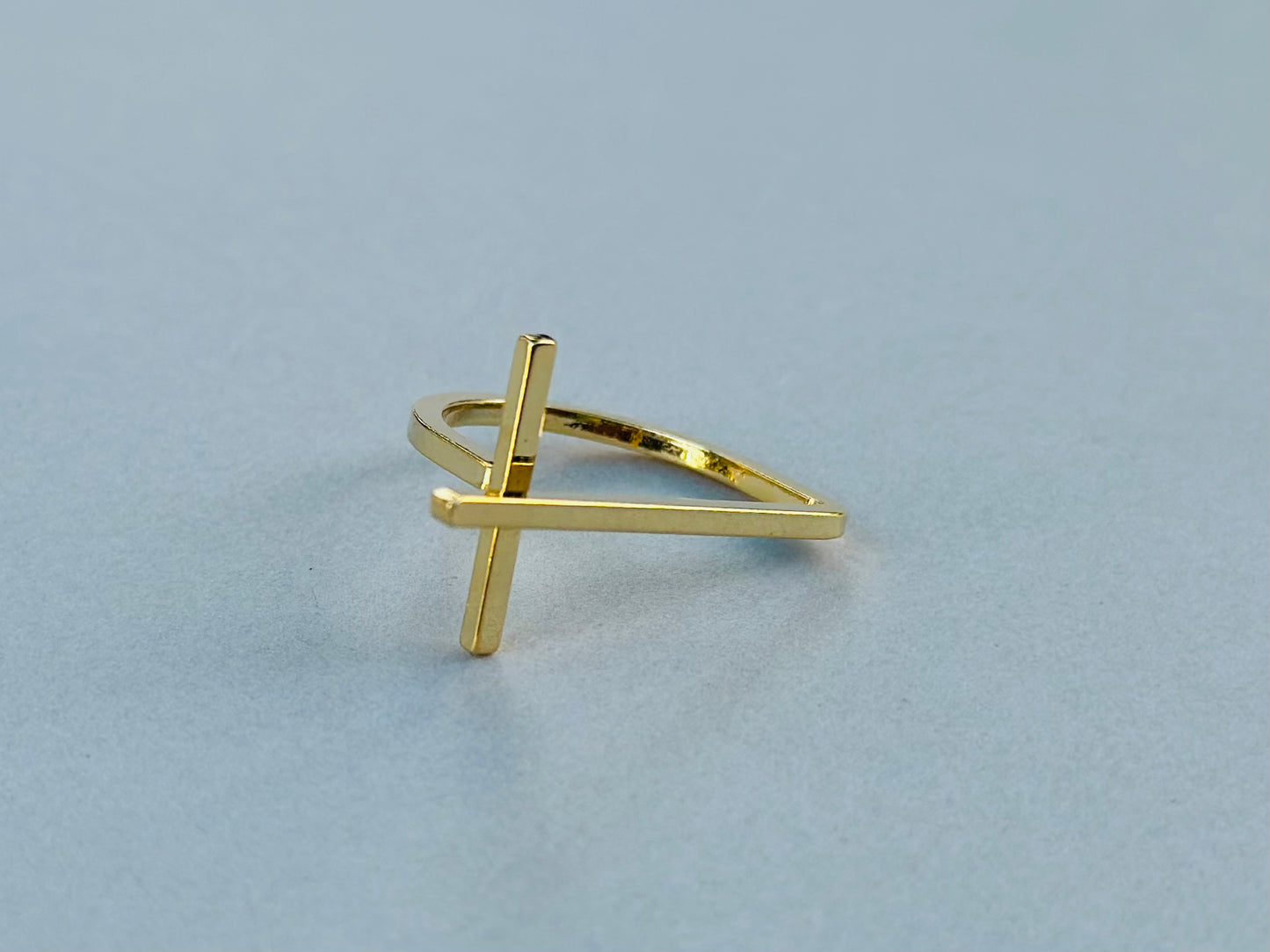 Geometric Cross Ring