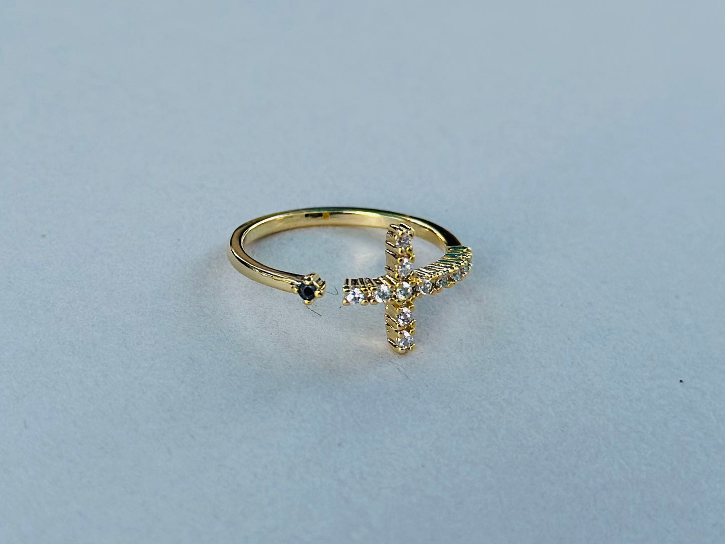 Twinkle Single Cross Ring