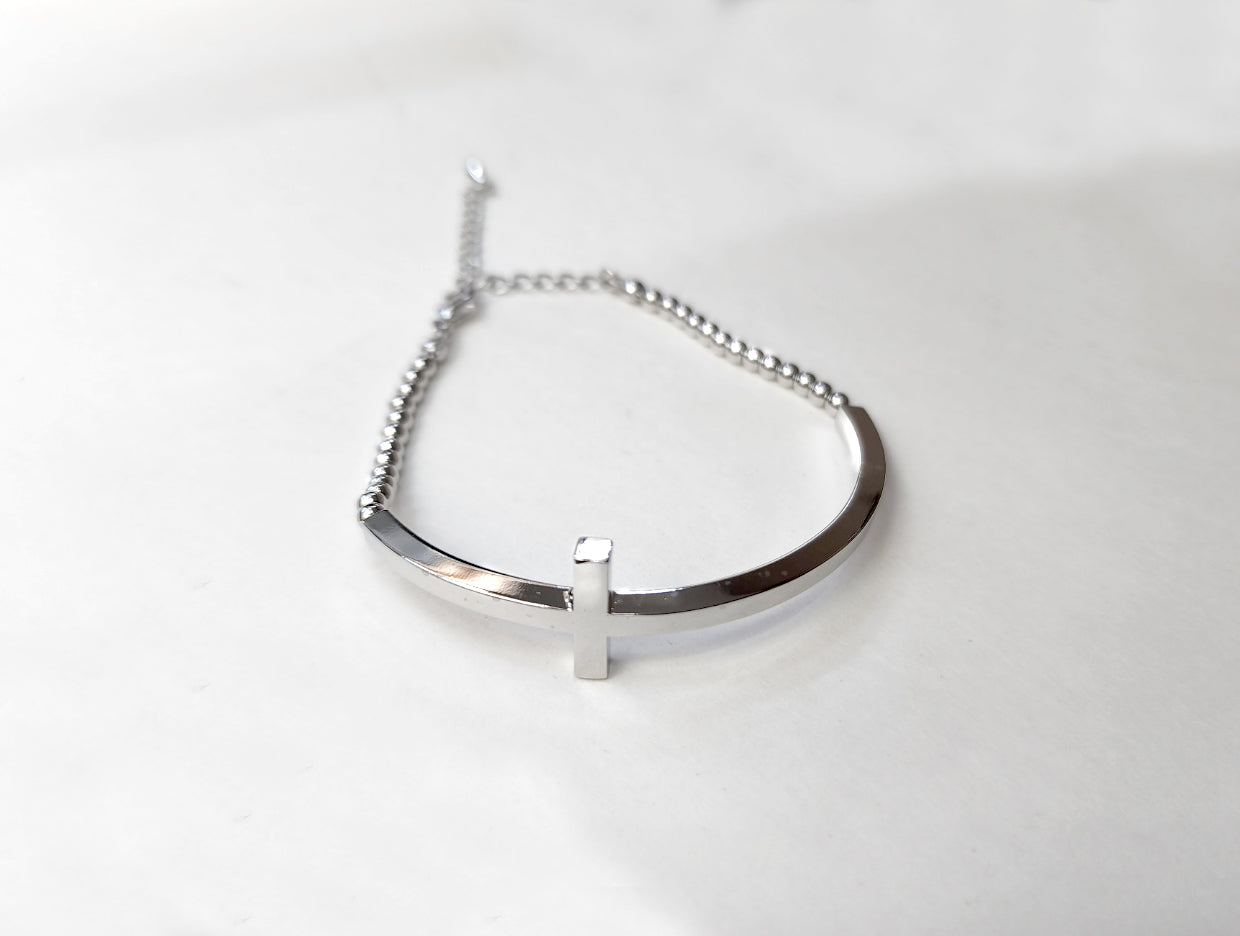 Elora Cross Bar Bracelet