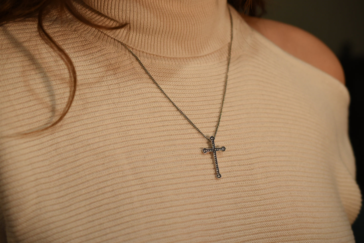 Pommy Cross Necklace